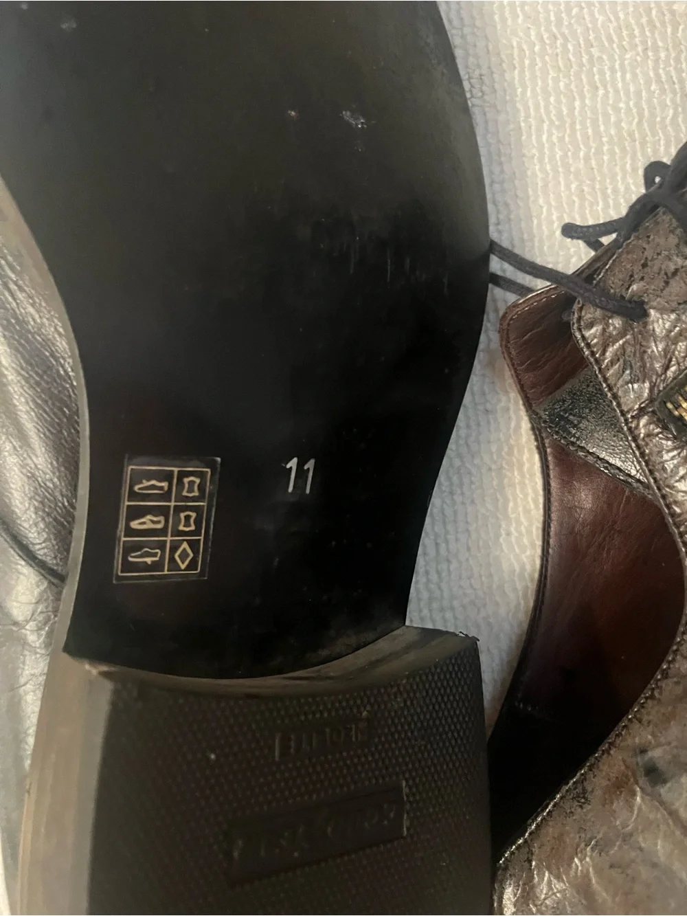 Steve Madden Brown and Black Leather Lace-Up Oxfords with Zippers